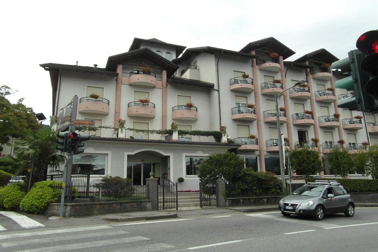 Della Torre 3*